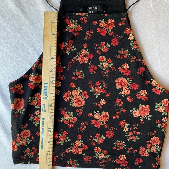 Y2K Forever 21 Black Floral Cropped Tank Top - Picture 5 of 6